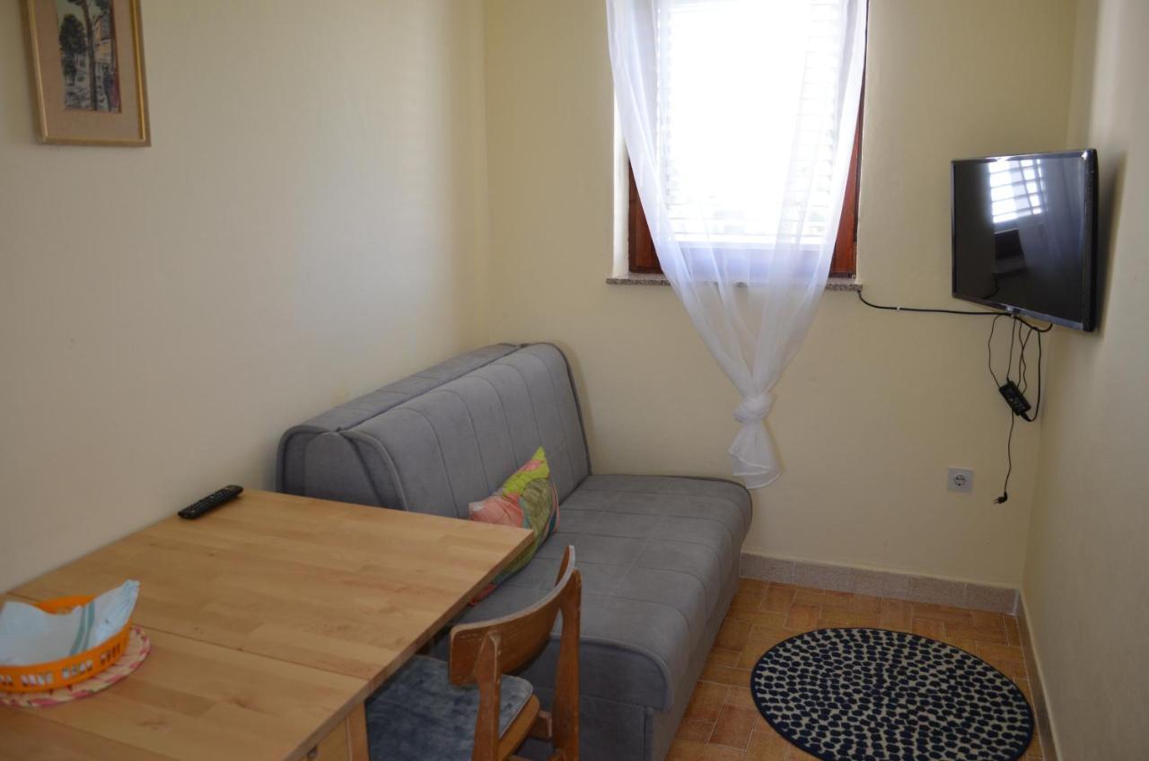Apartments Aneva باشْكا المظهر الخارجي الصورة